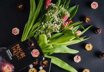 Chocolate or flowers? Both!