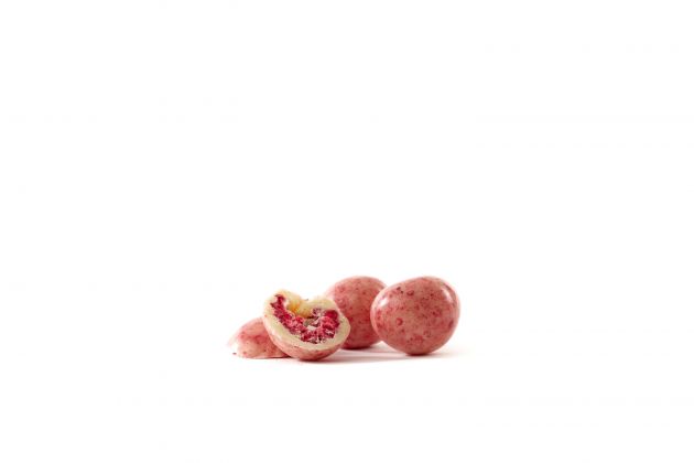 premium Choco fruits whole raspberries in white chocolate with cream