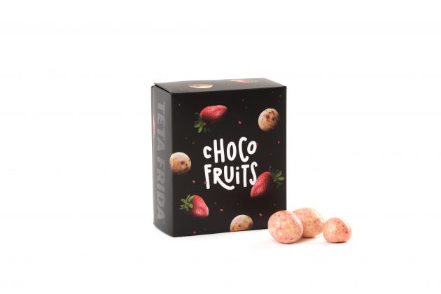 premium Choco fruits Whole strawberries in white chocolate with cream