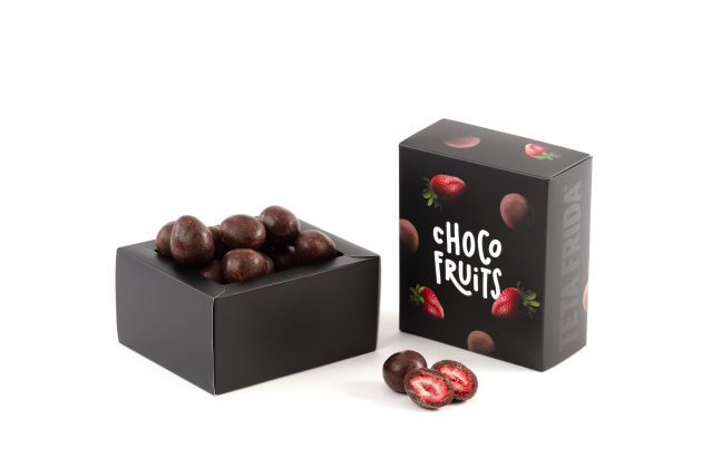 premium Choco fruits Whole strawberries in dark chocolate