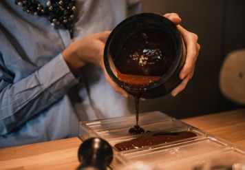 CHOCOLATE WORKSHOPS for chocoholics of all ages!