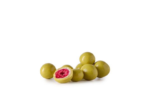 premium Choco fruits whole raspberries in white chocolate with cream