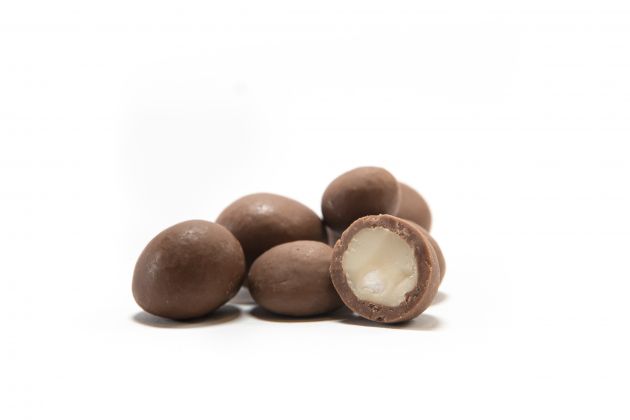 Choc'n'nuts - Nutty macadamia in milk chocolate with honey