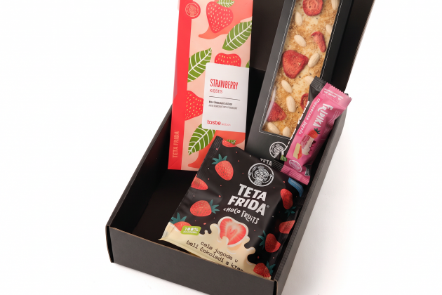 PACKAGE Strawberry