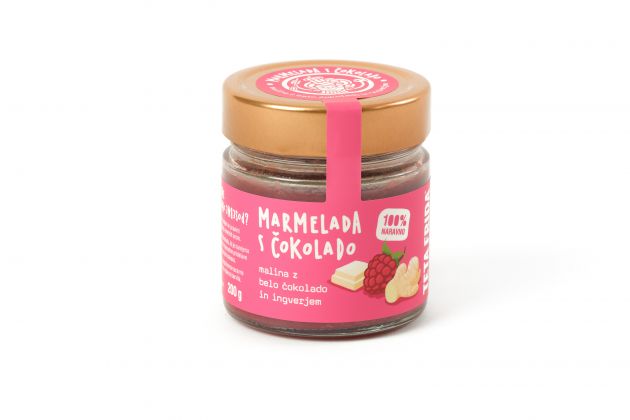 Raspberry jam with white chocolate and ginger