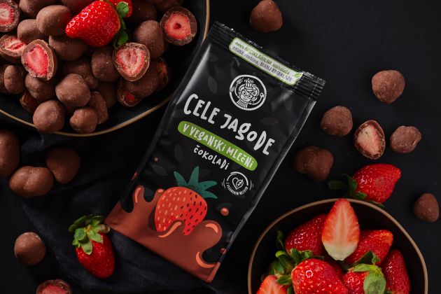Whole strawberries in vegan chocolate